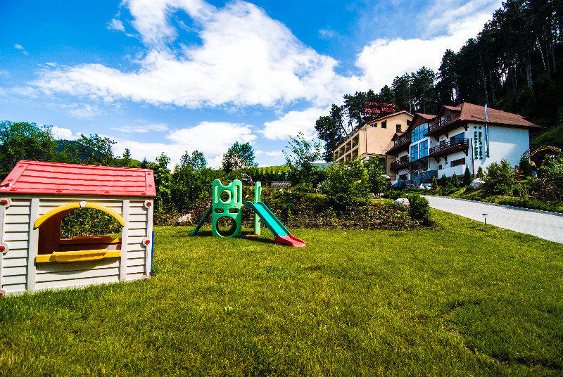 Bellavista Brasov Otel Săcele Dış mekan fotoğraf